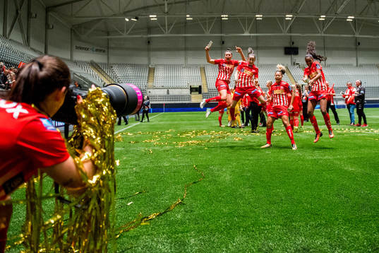 Andreia Rosa de Andrade of Avaldsnes takes a picture of her