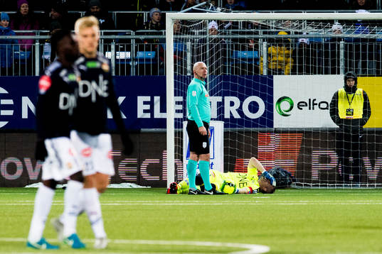 Goalkeeper Espen Bugge Pettersen of Strømsgodset with an