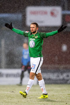 Jönköpings Robert Gojani jublar