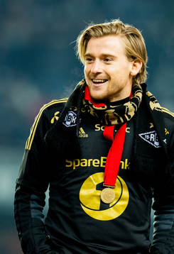 Yann-Erik de Lanlay of Rosenborg with the winner's medal