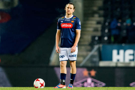 Tommy Høiland of Viking looks dejected
