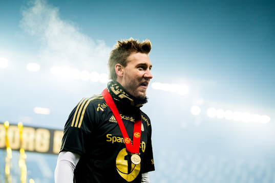 Nicklas Bendtner of Rosenborg with the winner's medal