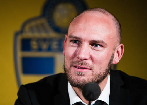 Vinnaren av guldbollen Andreas Granqvist på en