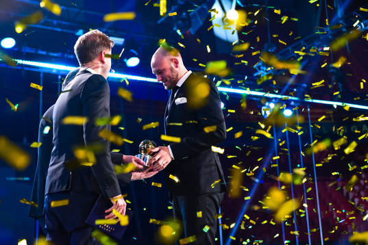 Andreas Granqvist med Guldbollen
