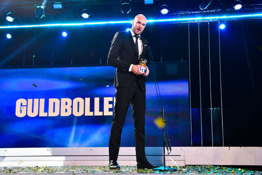Andreas Granqvist med Guldbollen