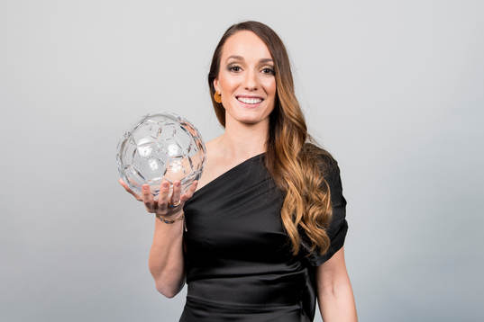 Kosovare Asllani, årets mittfältare dam