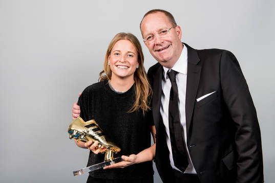 Anna Anvegård, årets skyttedrottning Elitettan och Mats