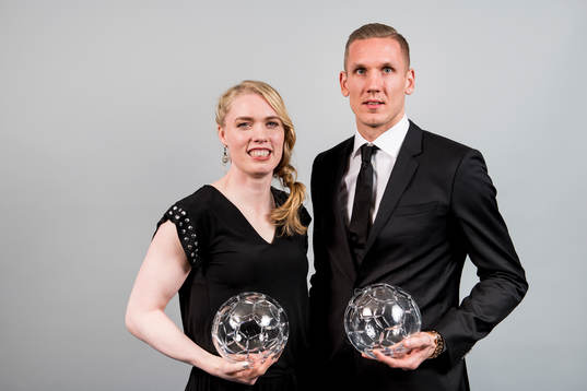 Årets målvakter, Hedvig Lindahl, Chelsea och Robin Olsen,