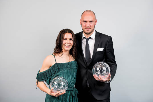 Jessica Samuelsson, årets back dam och Andreas Granqvist,