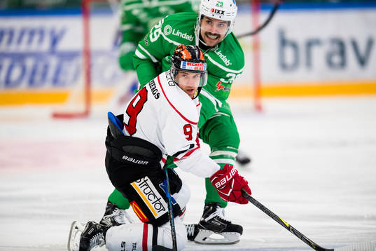 Örebros Tylor Spink och Rögles Ludvig Rensfeldt