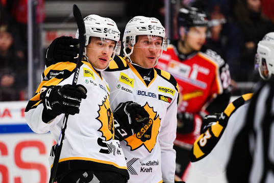 Skellefteås Adam Pettersson jublar