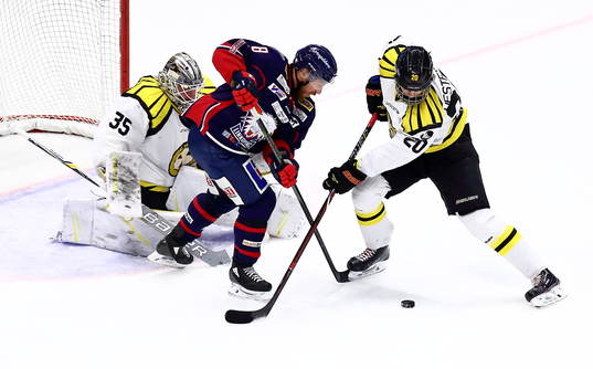 Linköpings Derek Roy och Brynäs Marcus Westfält