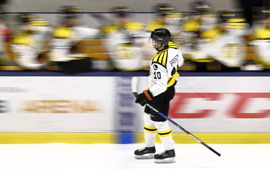 Brynäs Marcus Ersson jublar