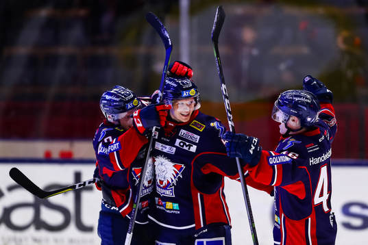 Linköpings Kristian Näkyvä jublar