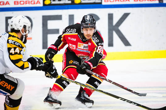 Luleås Ryan Johnston och Skellefteås Morgan Ellis