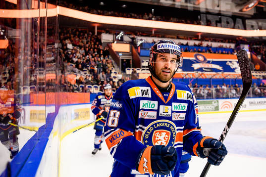 Växjös Andrew Calof jublar