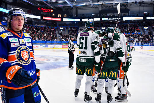 Färjestads spelare jublar
