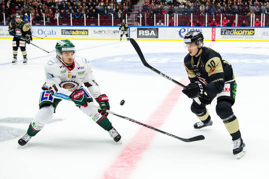 Malmö Redhawks Robin Alvarez och Frölundas Mats Rosseli
