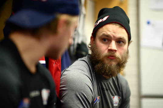 Linköpings Jimmy Andersson före ishockeymatchen i SHL