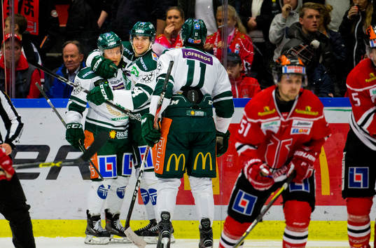 Färjestads Michael Lindqvist gör 1-3 och jublar