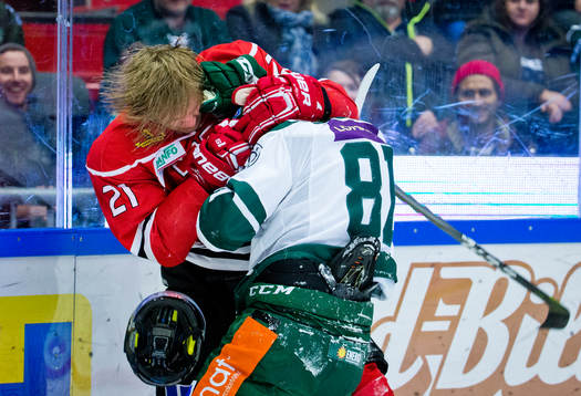 Örebros Rodrigo Abols och Färjestads Theodor Lennström i