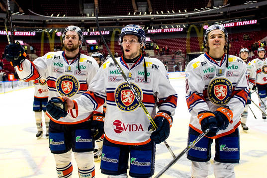 Växjös Noah Welch, Robert Rosén och Adam Brodecki jublar
