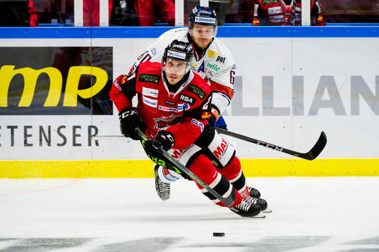 Malmö Redhawks Andy Miele och Växjös Erik Josefsson