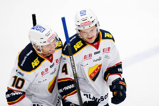 Djurgårdens Niclas Bergfors och Marcus Högström jublar
