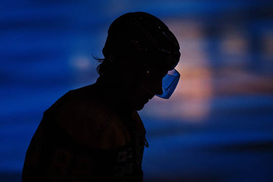 Siluett av en HV71 spelare