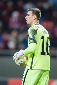 Zorja Luhansks målvakt Andriy Lunin