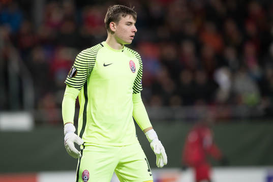 Zorja Luhansks målvakt Andriy Lunin