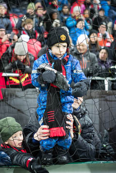 En ung supporter har fått Östersunds Sotirios