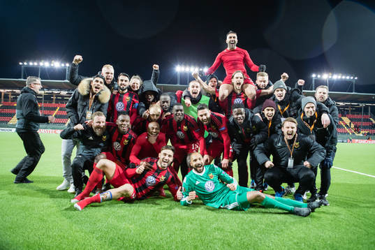 Östersunds spelare jublar