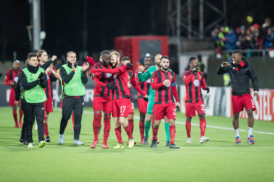 Östersunds spelare jublar