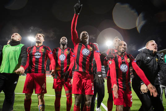 Östersunds spelare jublar