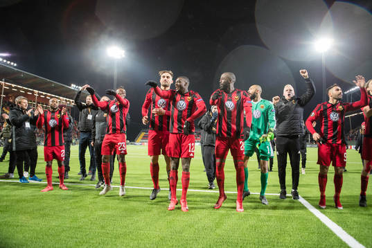 Östersunds spelare jublar