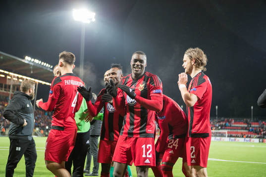 Östersunds Ken Sema jublar