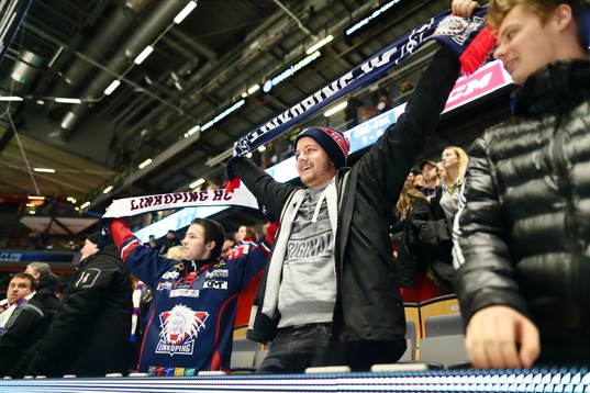 Linköpings supporters jublar
