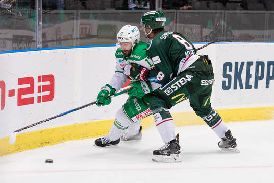 Rögles Taylor Matson mot Frölundas John Nyberg