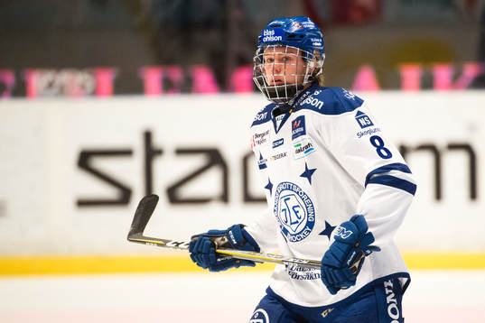 Leksands Filip Johansson före ishockeymatchen i