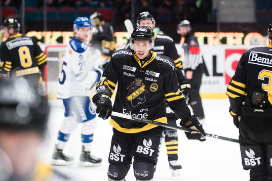 s Eric Castonguay deppar