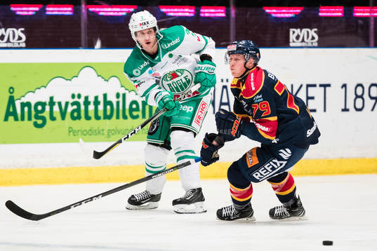 Rögles Ben Youds och Djurgårdens Patrik Lundh