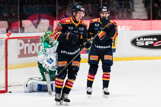 Djurgårdens Andreas Engqvist jublar