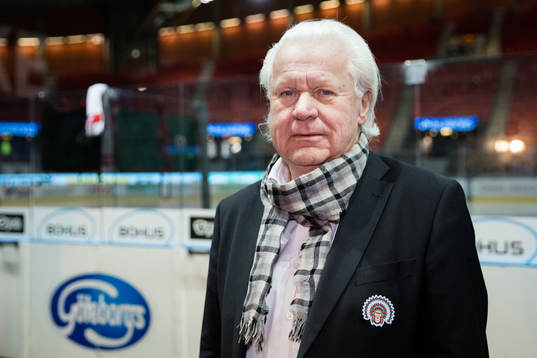 Frölundas ordförande Mats Grauers innan ishockeymatchen i