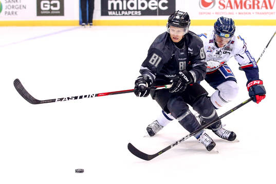 Frölundas Ryan Lasch och Linköpings Patrick Mullen