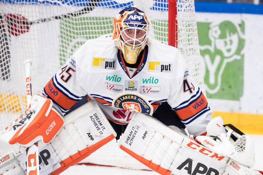 Växjös målvakt Viktor Andrén  i ishockeymatchen i SHL