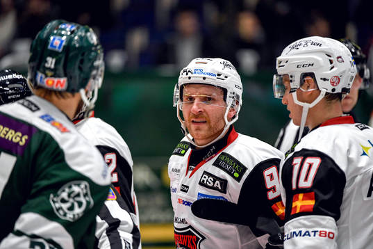 Färjestads Dick Axelsson och Malmö Redhawks Frederik