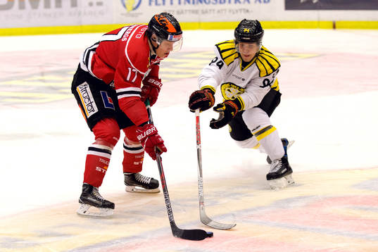 Örebros Daniel Viksten och Brynäs Henrik Larsson