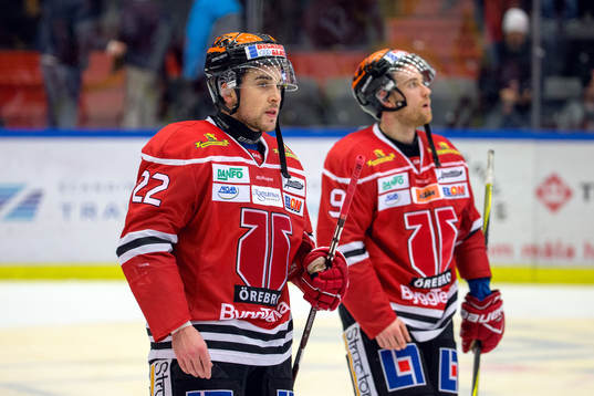 Örebros Jonathan Andersson och Tylor Spink deppar