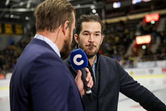 Cmores expert Sanny Lindström intervjuar Skellefteås